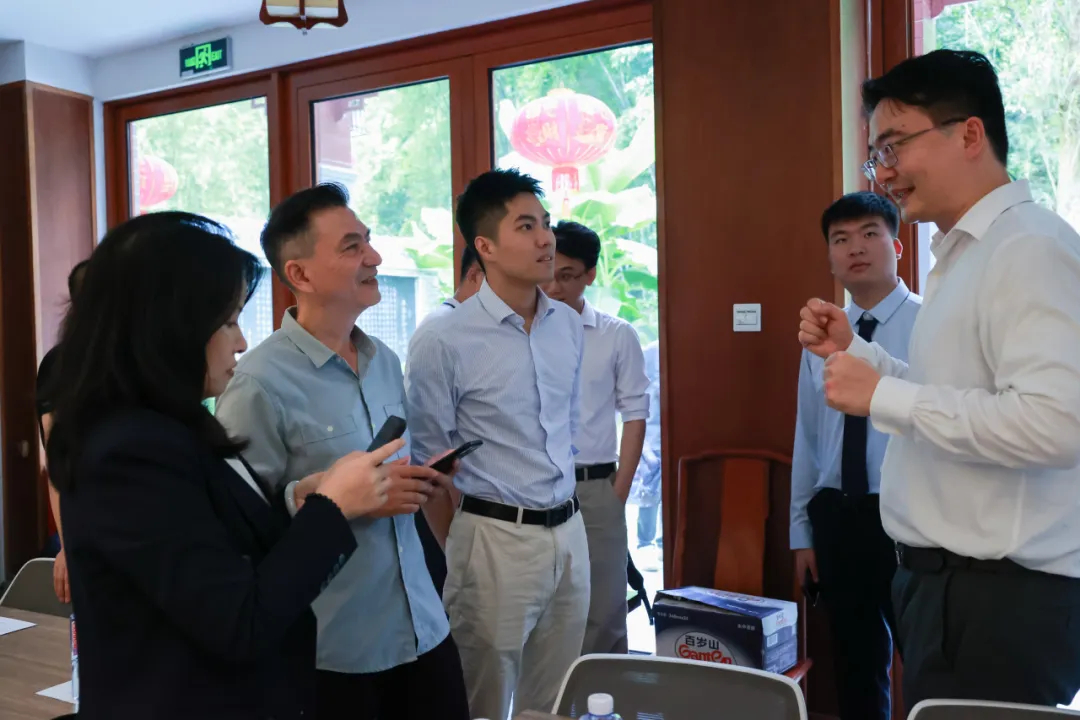 世纪英才出席香港优才及专才协会广州中心启动仪式,深化粤港人才融合布局.jpg